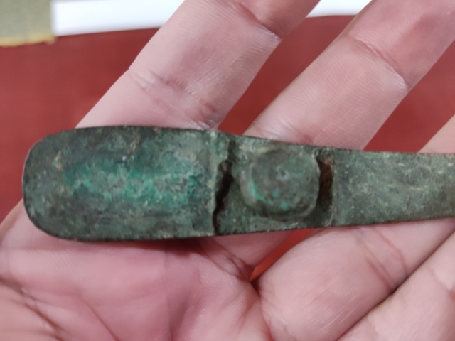 古玩銅器****帶鉤(2個)斷粘拍賣,當前價格980元