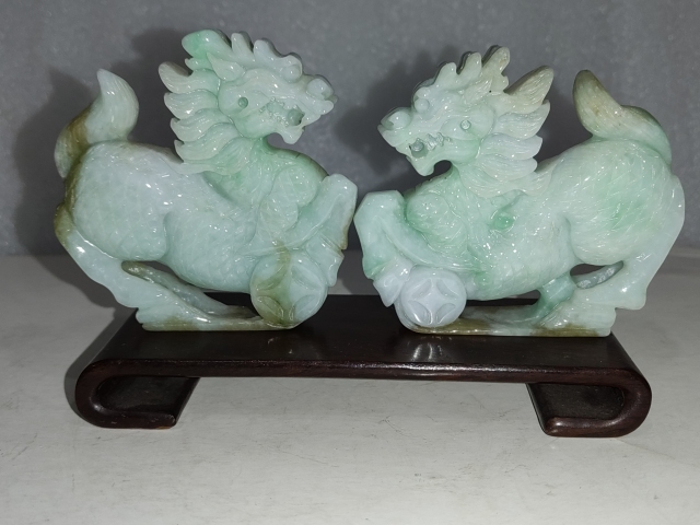 古玩玉器翡翠麒麟擺件拍賣，當(dāng)前價格1688元