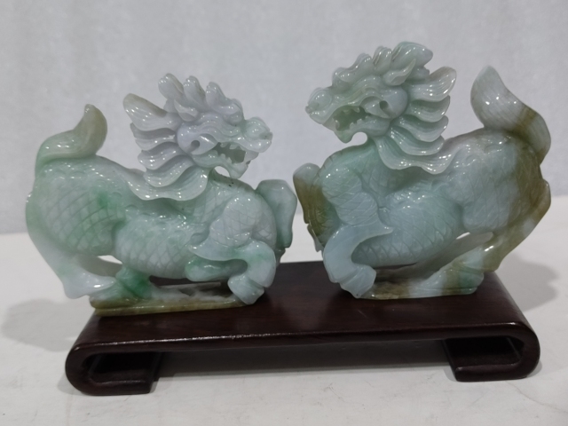 古玩玉器翡翠麒麟擺件拍賣，當(dāng)前價格1688元