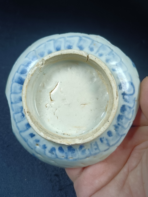 古玩陶瓷明中期成化至弘治青花碗標(biāo)本景德鎮(zhèn)窯口（年份好）拍賣，當(dāng)前價(jià)格55元