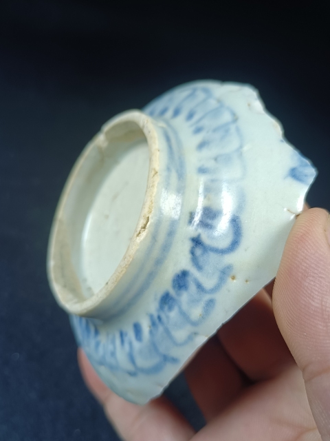 古玩陶瓷明中期成化至弘治青花碗標(biāo)本景德鎮(zhèn)窯口（年份好）拍賣，當(dāng)前價(jià)格55元