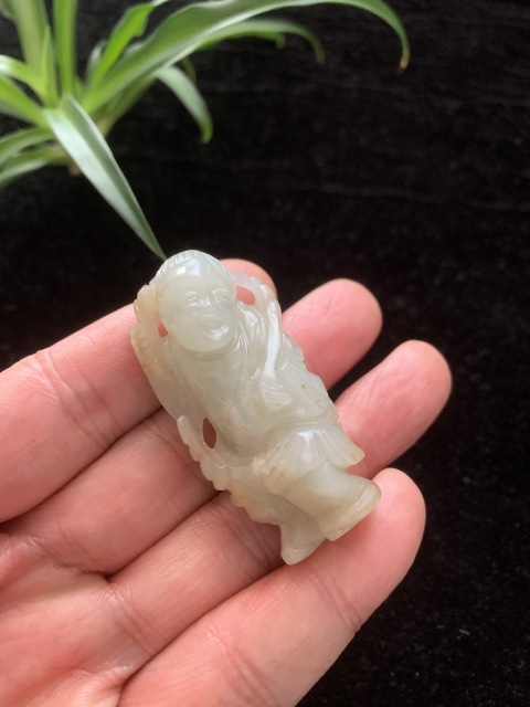 古玩玉器清代和田玉雕“童子”拍賣，當前價格9000元