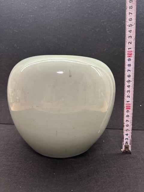 古玩陶瓷豆青釉 罐拍賣,當前價格3500元