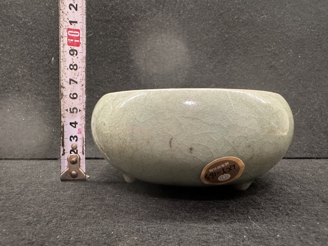 古玩陶瓷青釉三足香爐拍賣,當前價格5500元