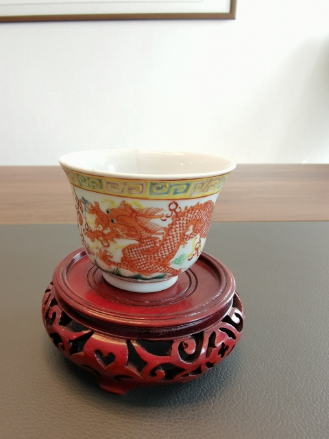 古玩陶瓷五爪金龍粉彩龍鳳紋茶杯拍賣,當前價格880元