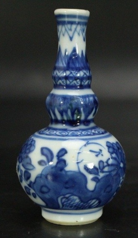 古玩陶瓷康熙青花花卉葫蘆瓶拍賣，當(dāng)前價(jià)格2000元