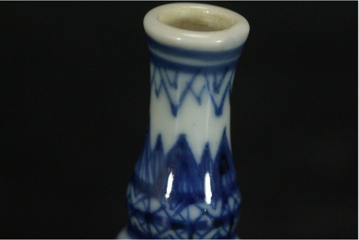 古玩陶瓷康熙青花花卉葫蘆瓶拍賣，當(dāng)前價(jià)格2000元