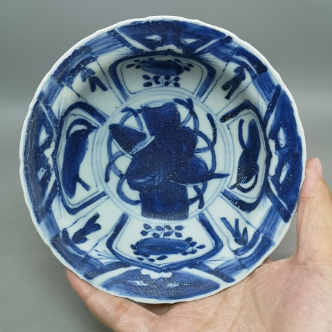 古玩陶瓷明萬歷?海怪花卉紋克拉克青花碗拍賣,當前價格4888元