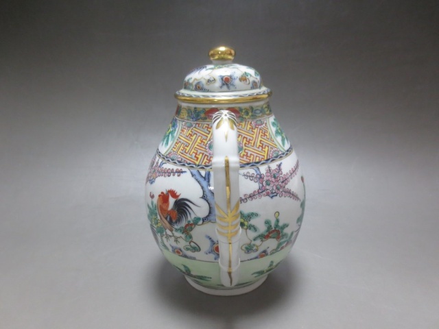 古玩陶瓷大雞圖廣彩執(zhí)壺拍賣,當(dāng)前價格1866元