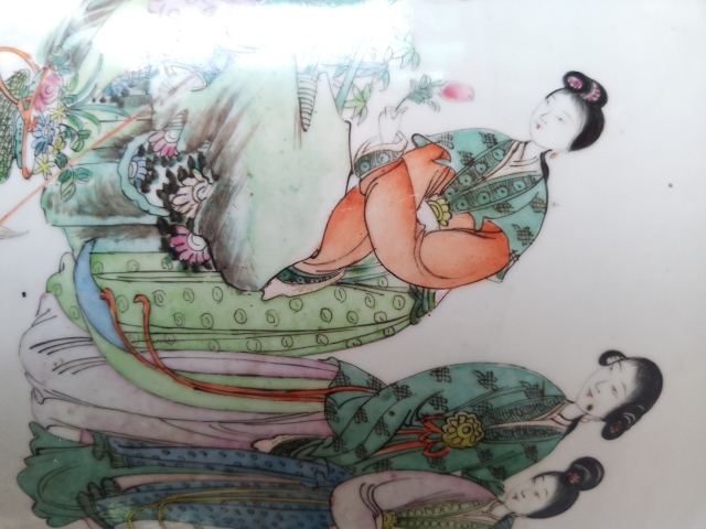 古玩陶瓷仕女紋粉彩瓶拍賣，當前價格8900元