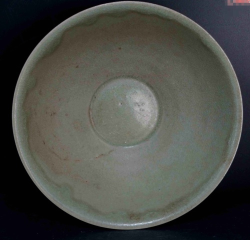 古玩陶瓷龍泉青瓷撇口碗拍賣，當(dāng)前價(jià)格3500元