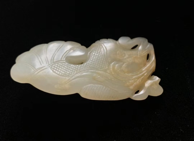 古玩玉器清代和田白玉紅沁精工魚佩拍賣，當前價格9000元