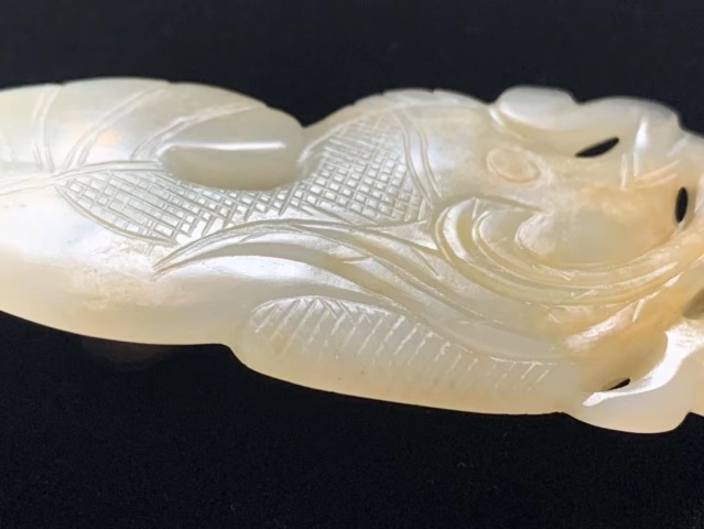 古玩玉器清代和田白玉紅沁精工魚佩拍賣，當前價格9000元