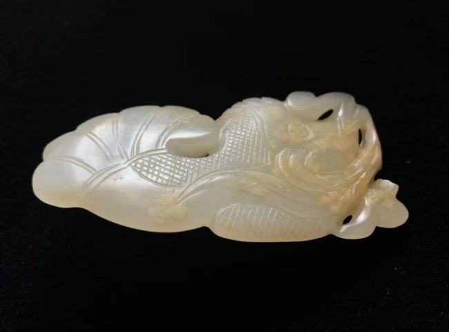 古玩玉器清代和田白玉紅沁精工魚佩拍賣，當前價格9000元