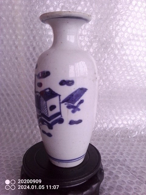 古玩陶瓷清乾隆青花博古紋賞瓶拍賣,當前價格1688元