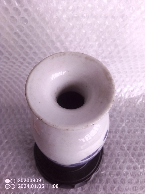 古玩陶瓷清乾隆青花博古紋賞瓶拍賣,當前價格1688元