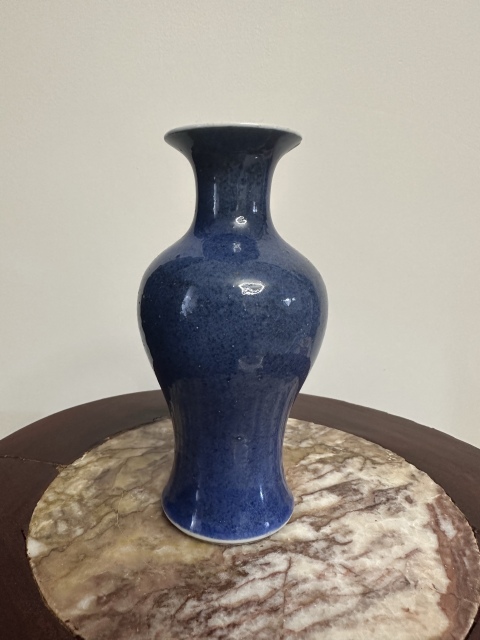 古玩陶瓷晚清灑藍(lán)釉觀音瓶拍賣，當(dāng)前價格1800元