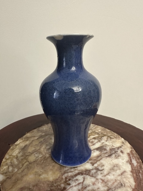古玩陶瓷晚清灑藍(lán)釉觀音瓶拍賣，當(dāng)前價格1800元