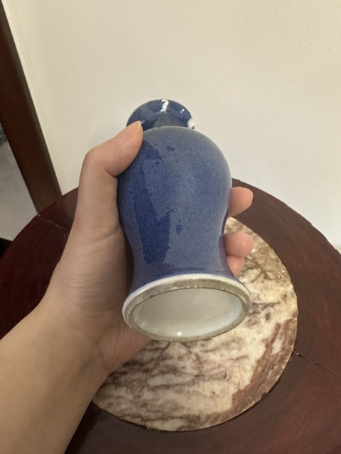 古玩陶瓷晚清灑藍(lán)釉觀音瓶拍賣，當(dāng)前價格1800元