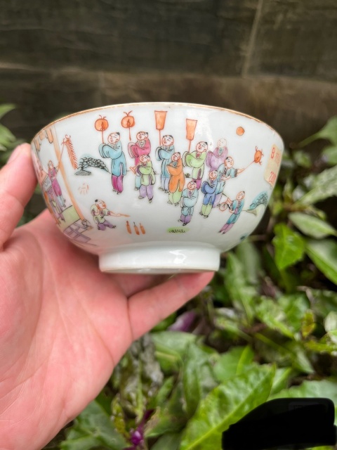 古玩陶瓷晚清粉彩百子鬧春圖墩式碗拍賣，當前價格5000元