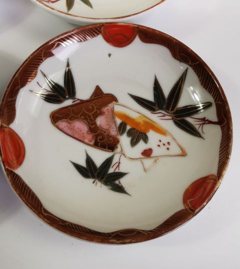 古玩陶瓷日本大正時期(清末民初)伊萬里竹紋彩繪描金盤(銘皿)四件套拍賣，當前價格960元