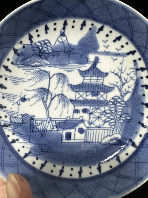 古玩陶瓷清乾隆青花山水樓閣臥盤(pán)拍賣(mài),當(dāng)前價(jià)格300元