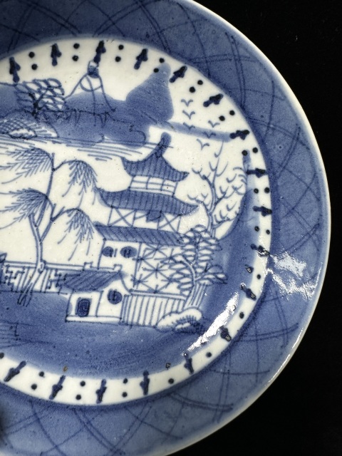 古玩陶瓷清乾隆青花山水樓閣臥盤(pán)拍賣(mài),當(dāng)前價(jià)格300元