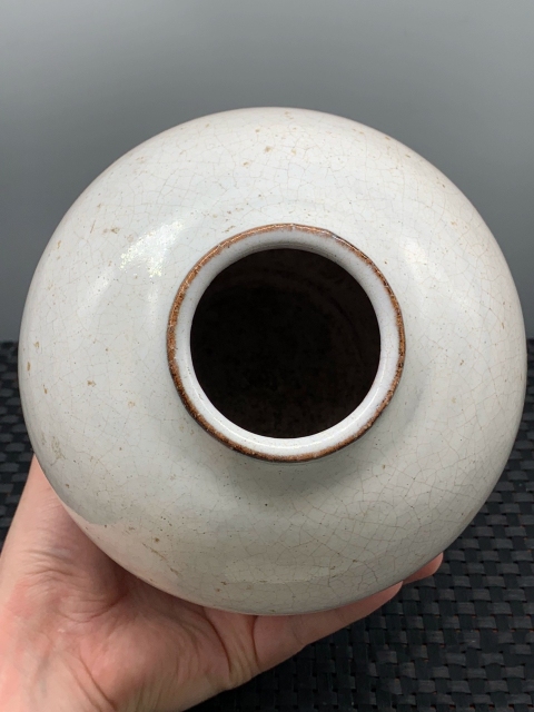 古玩陶瓷清代中期哥釉罐拍賣，當前價格999元