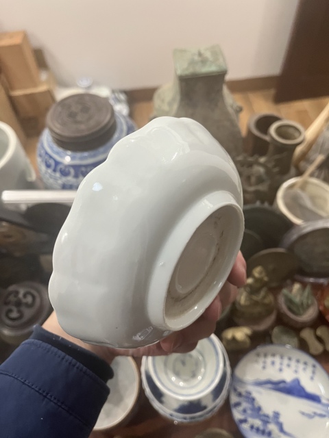 古玩陶瓷清代歲寒三友青花盤拍賣,當(dāng)前價格258元