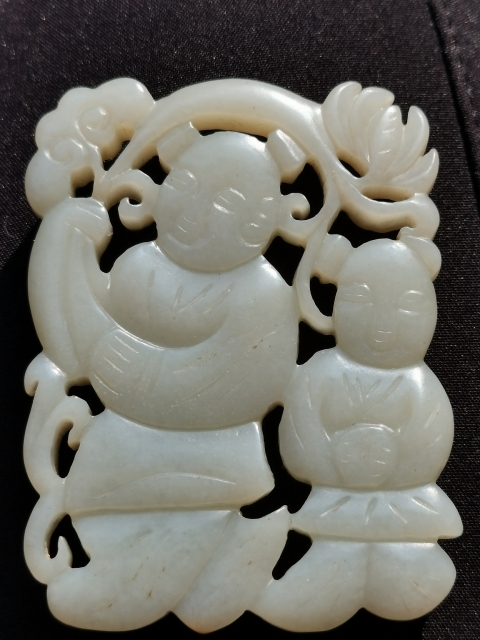 域鉴古玩】和田玉童子玉佩拍卖价格/图片/值多少钱