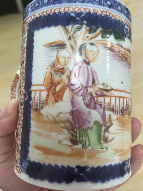 古玩陶瓷人物紋青花廣彩執(zhí)杯拍賣,當(dāng)前價(jià)格3500元