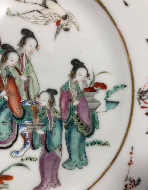 古玩陶瓷【清晚·帝國余暉時代巔峰】粉彩人物盤拍賣,當前價格5888元