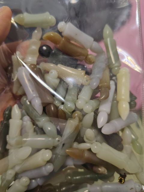 古玩玉器和田玉雕墜飾拍賣,當前價格38元