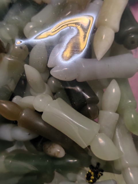 古玩玉器和田玉雕墜飾拍賣,當前價格38元