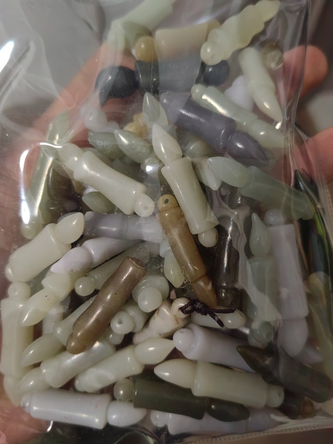古玩玉器和田玉雕墜飾拍賣,當前價格38元