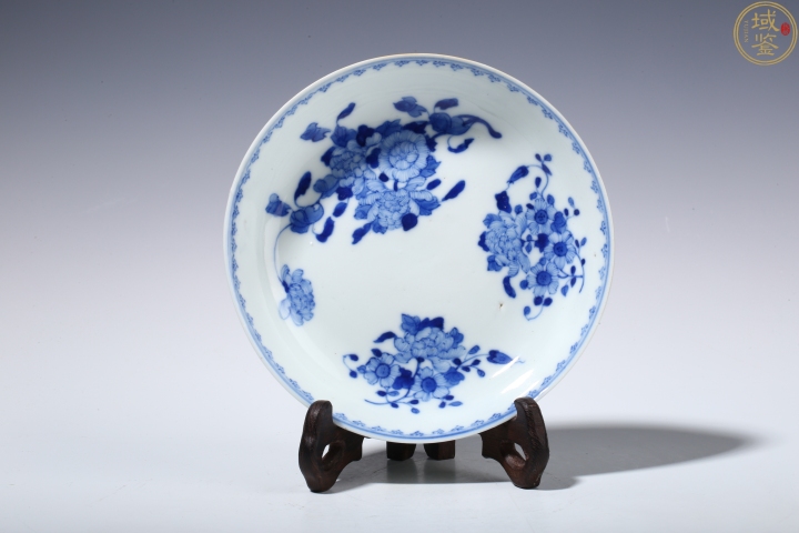 古玩陶瓷大清光緒年製本朝官窯款青花花卉紋盤拍賣，當前價格2600元