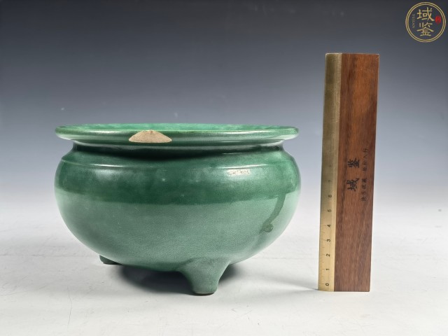 古玩陶瓷魚籽綠三足香爐拍賣,當前價格799元