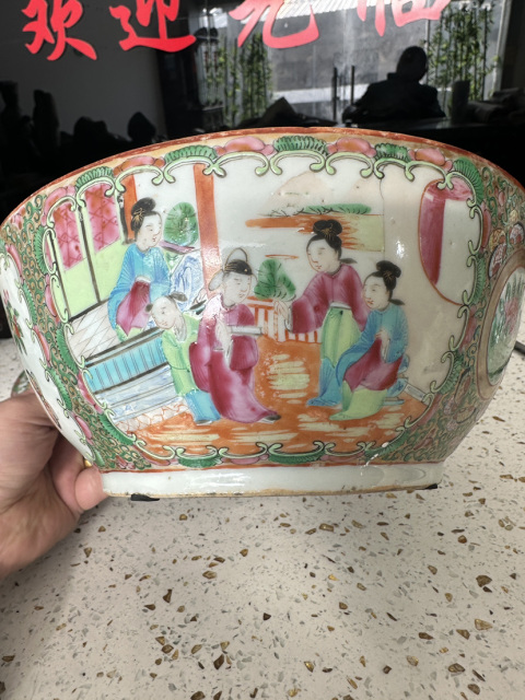 古玩陶瓷廣彩人物故事紋蓋鍋拍賣,當(dāng)前價(jià)格2680元