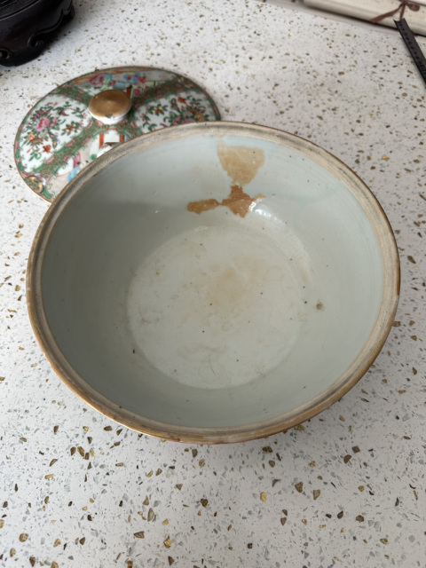 古玩陶瓷廣彩人物故事紋蓋鍋拍賣,當(dāng)前價(jià)格2680元