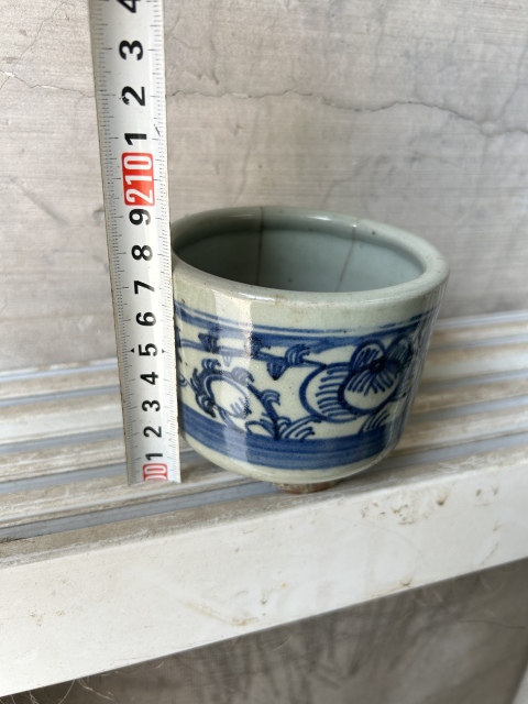 古玩陶瓷花卉紋青花三足香爐拍賣,當前價格222元