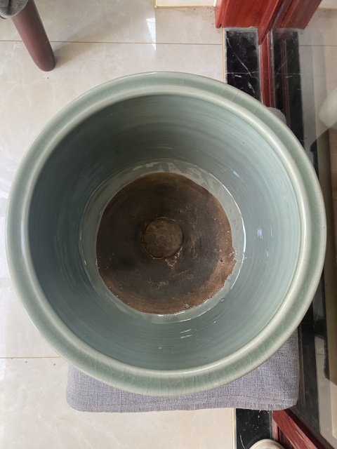 古玩陶瓷明早期龍泉窯剔刻牡丹紋香爐拍賣，當前價格23000元