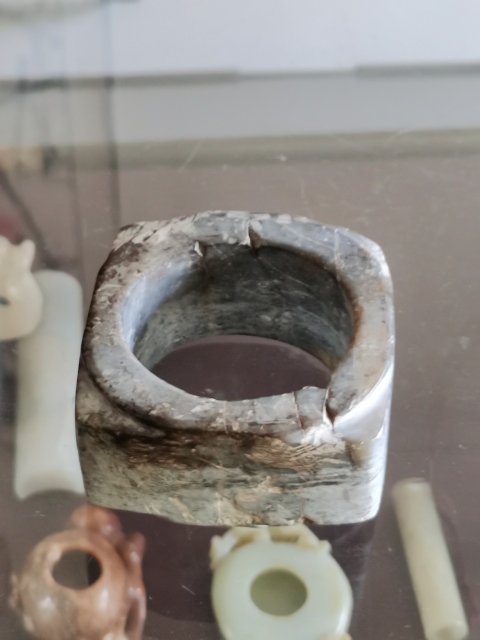 古玩玉器玉琮拍賣，當前價格6000元