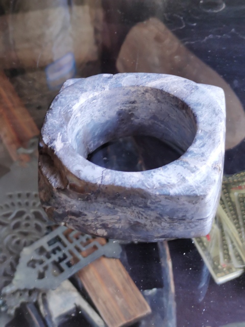 古玩玉器玉琮拍賣，當前價格6000元