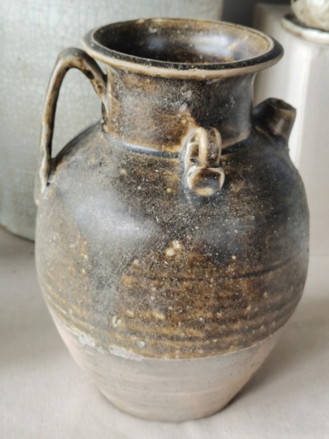古玩陶瓷宣州窯醬釉執壺拍賣，當前價格14800元