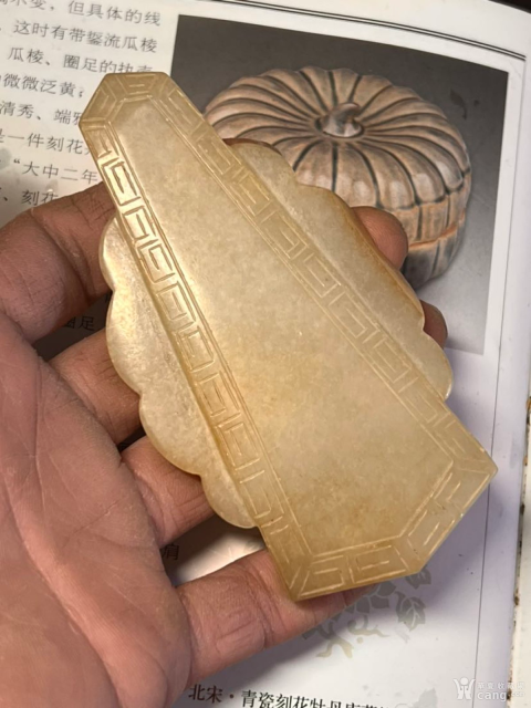 古玩玉器玉筆舔拍賣,當前價格30000元