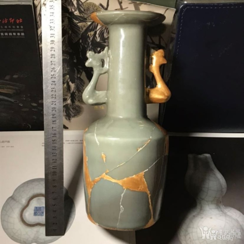 古玩陶瓷龍泉青瓷鳳耳紙槌瓶拍賣，當前價格18889元