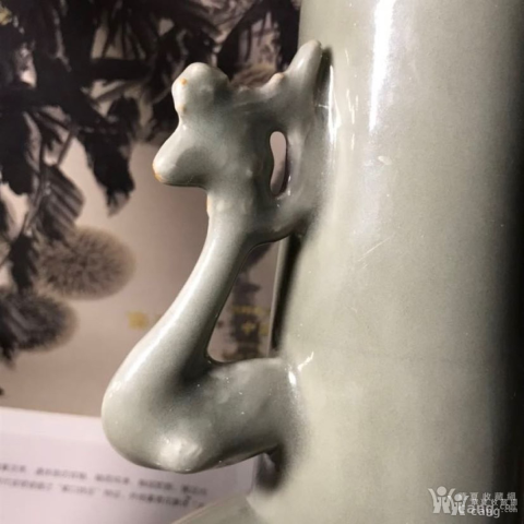 古玩陶瓷龍泉青瓷鳳耳紙槌瓶拍賣，當前價格18889元