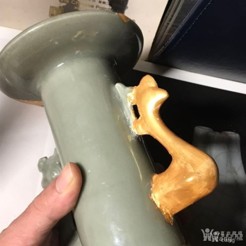 古玩陶瓷龍泉青瓷鳳耳紙槌瓶拍賣，當前價格18889元