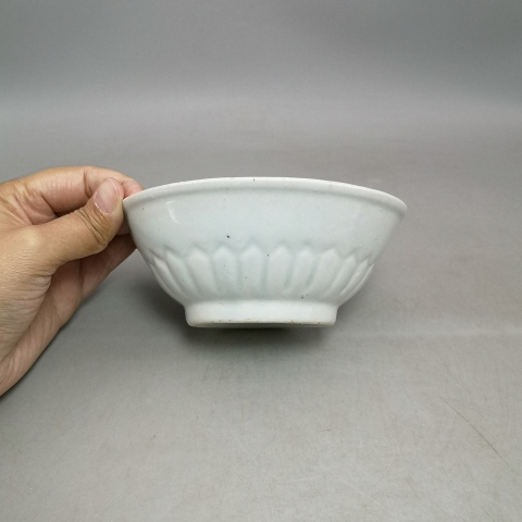 古玩陶瓷明末清初白釉印花碗拍賣，當前價格880元