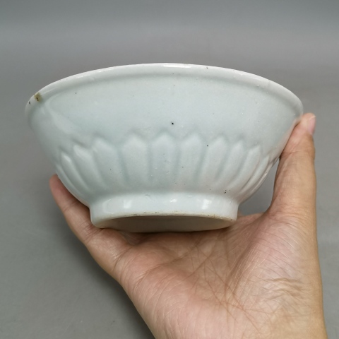 古玩陶瓷明末清初白釉印花碗拍賣，當前價格880元